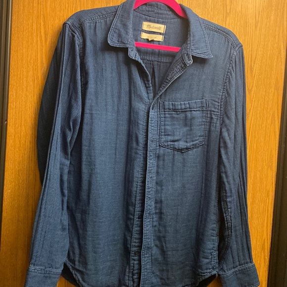 Madewell Tops - Madewell blue button up